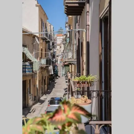 Apartamento Nobiliare Design A 2 Passi Dal Mare